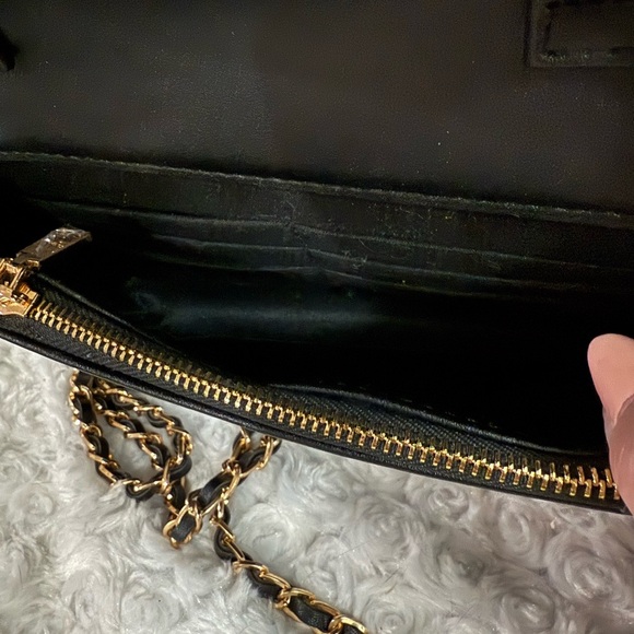 Bebe Black Quilted Crossbody Bag NEW - Picture 5 of 5